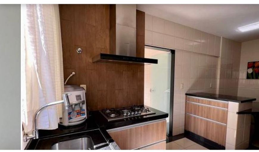 Imóvel para venda possui 180 metros quadrados com 3 quartos em Setor Bueno - Goiânia - GO