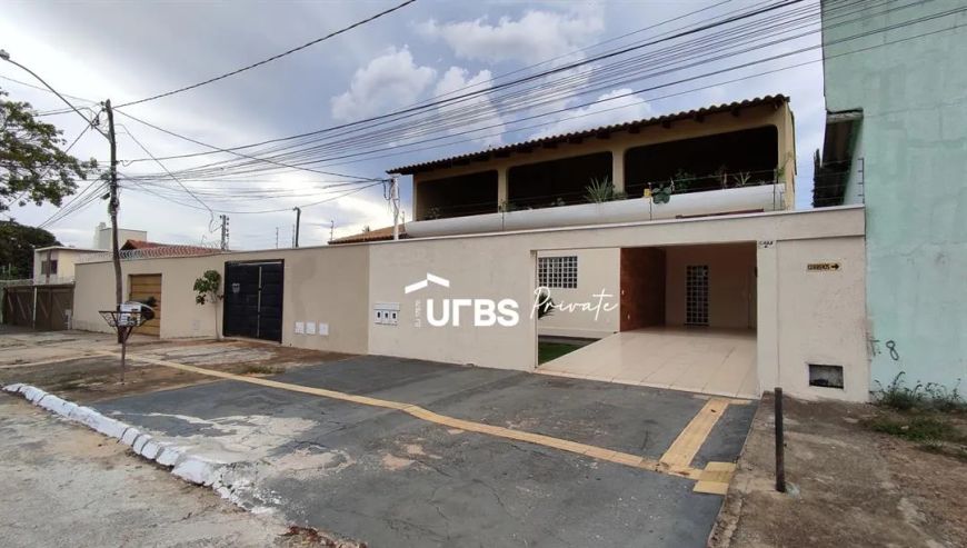SOBRADO - Sobrado 3 quartos, sendo 1 suíte