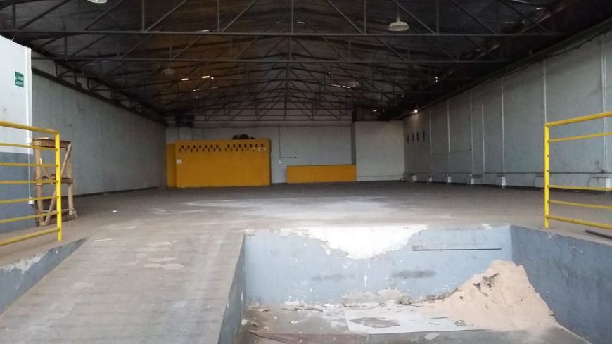 Galpão Comercial Alugado Setor Santa Genoveva Galpão / Depósito à Venda, 1000 por R$ 2.600.000 no se