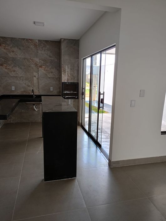 Imóvel para venda tem 115 metros quadrados com 3 quartos em Setor Três Marias - Goiânia - GO