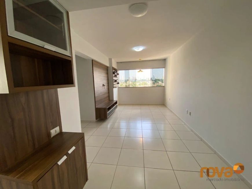 Apartamento 2 quartos sendo 01 suíte com closet.