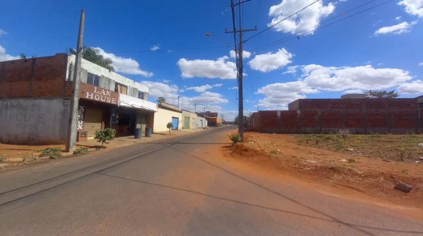 LOTE DE ESQUINA NO SETOR BUENA VISTA- GOIÂNIA