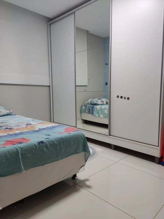 Apartamento todo no porcelanato, completo em planejados - Gran Vienna