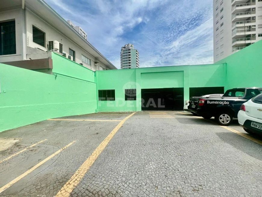 Casa para Locação COMERCIAL, 5 Suítes, 6 Garagem, 240M², Excelente Localização AV D Setor Oeste, Go