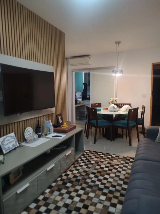 Venda apartamento 75m², com 3 quartos, 1 suíte uma varanda no Jardim Goiás - Goiânia - GO