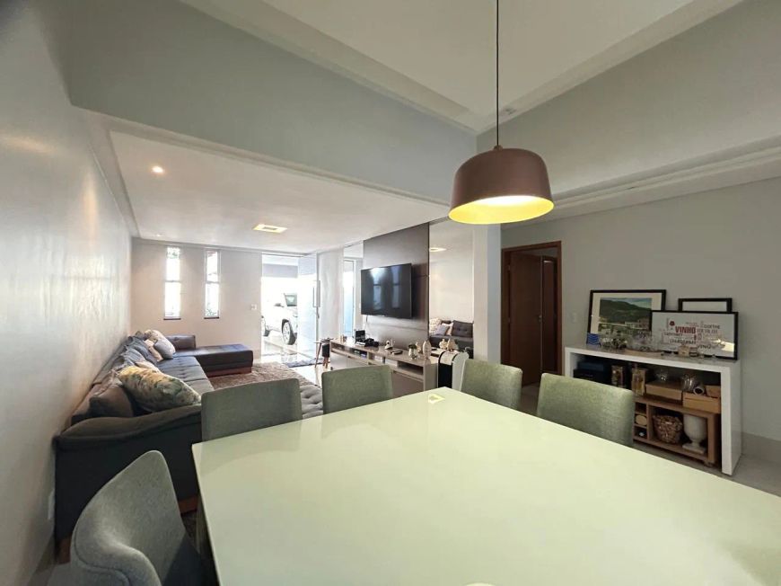 Casa Térrea com 3 Suites, Espaço Gourmet e Piscina