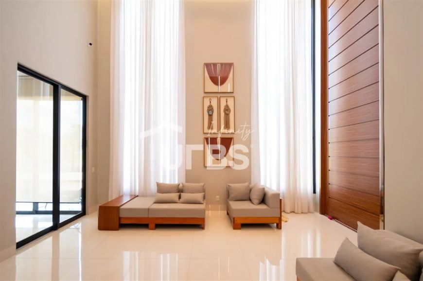 Casa Térrea com Piscina Aquecida no Portal do Sol Green - Goiânia