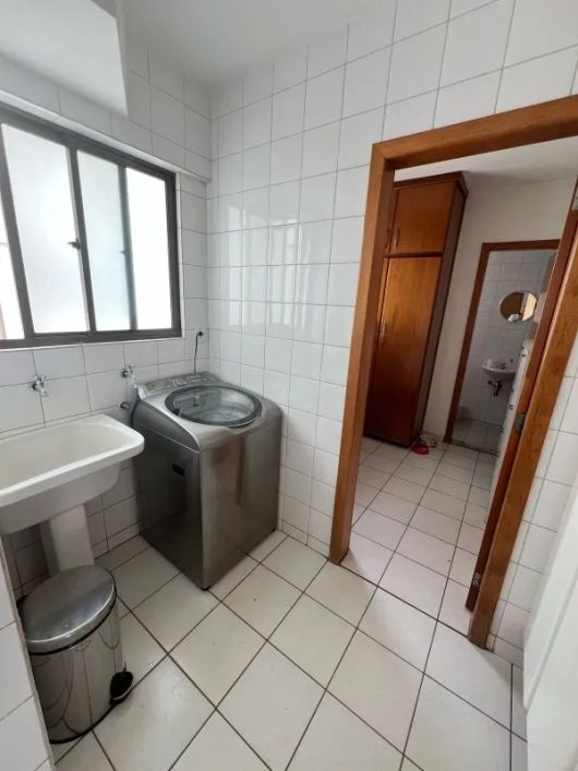 Apartamento para Venda em Setor Bueno - Goiânia