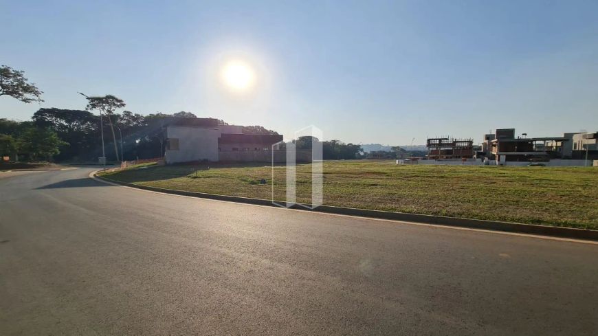 Lote em Jardins França - Goiânia, GO