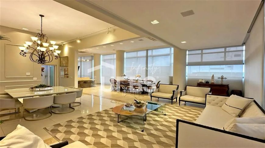 COBERTURA PENTHOUSE NA PRAÇA T-23