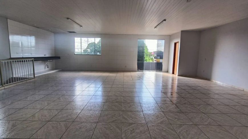 3 Sala Comerciais e 2 apartamentos, no Setor Vera Cruz, Goiânia.