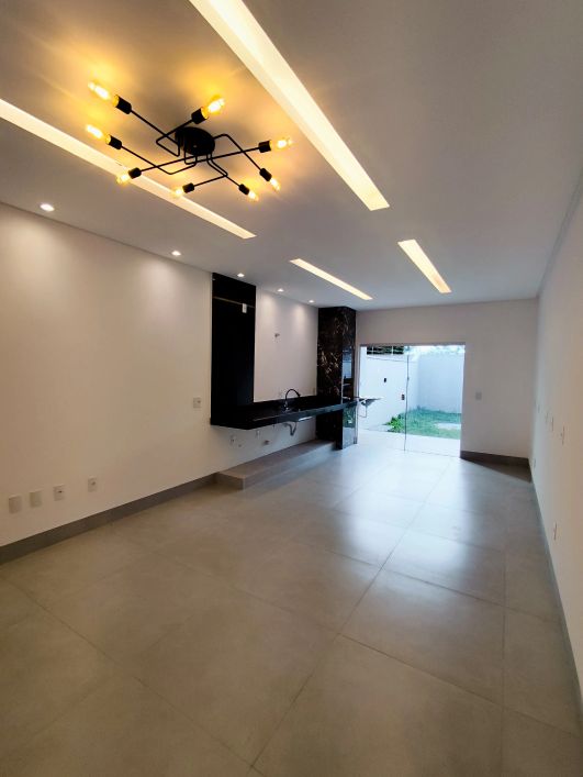Sobrado para venda com 128 metros quadrados com 3 quartos em Residencial Itaipu - Goiânia - GO