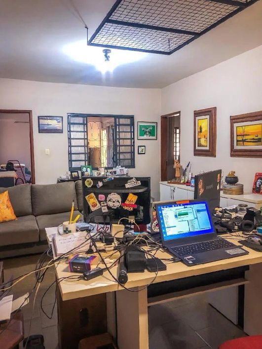 Casa a venda com 4 quartos e 3 banheiros em Setor Coimbra - Goiânia - GO