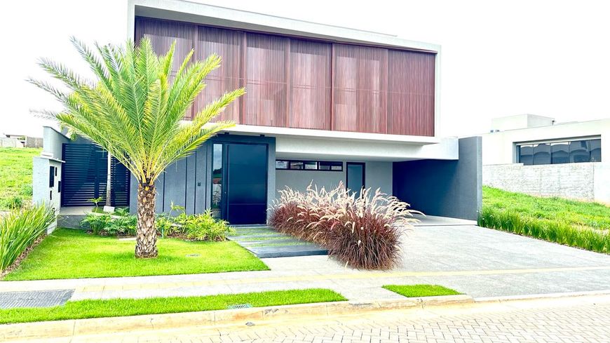 Casa de condomínio sobrado para venda com 375 metros quadrados com 4 quartos