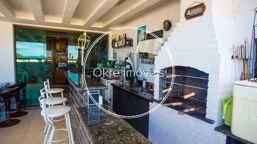 Para a família: cobertura duplex com 3 quartos em Botafogo!