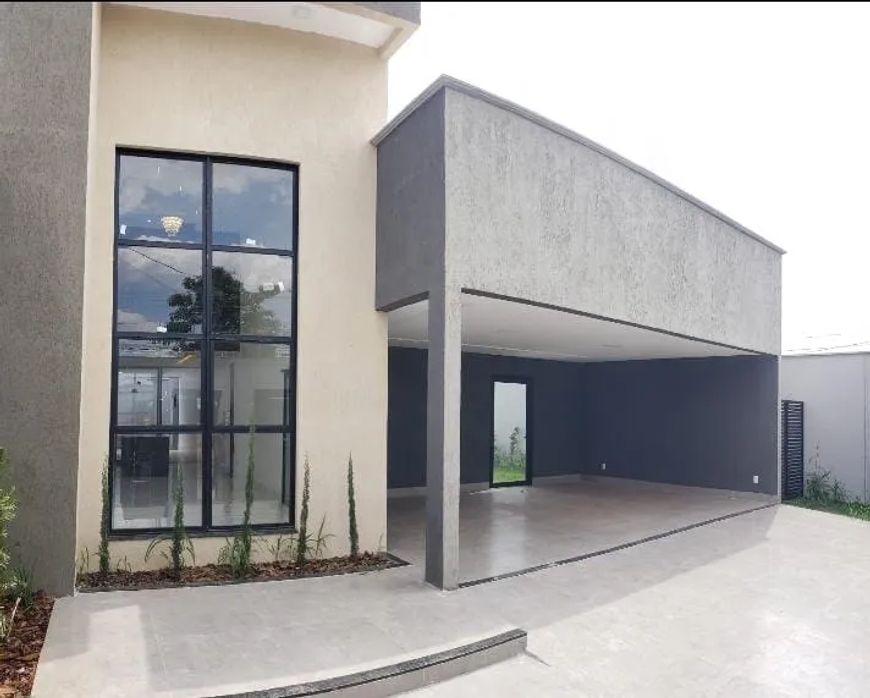 Térrea para venda tem 133 metros quadrados com 3 quartos em Residencial Flamingo - Goiânia - GO