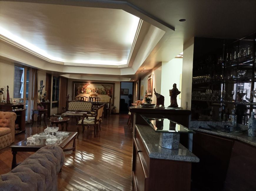 Apartamento com 4 dormitórios à venda, 253 m² por R$ 990.000,00 - Setor Bueno - Goiânia/GO