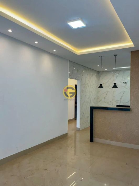 Casa de 3 quartos, sendo 1 suíte, com área gourmet com churrasqueira a carvão, no setor Grajaú, em G