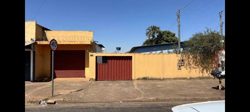 Imóvel para venda tem 525 metros quadrados com 2 quartos