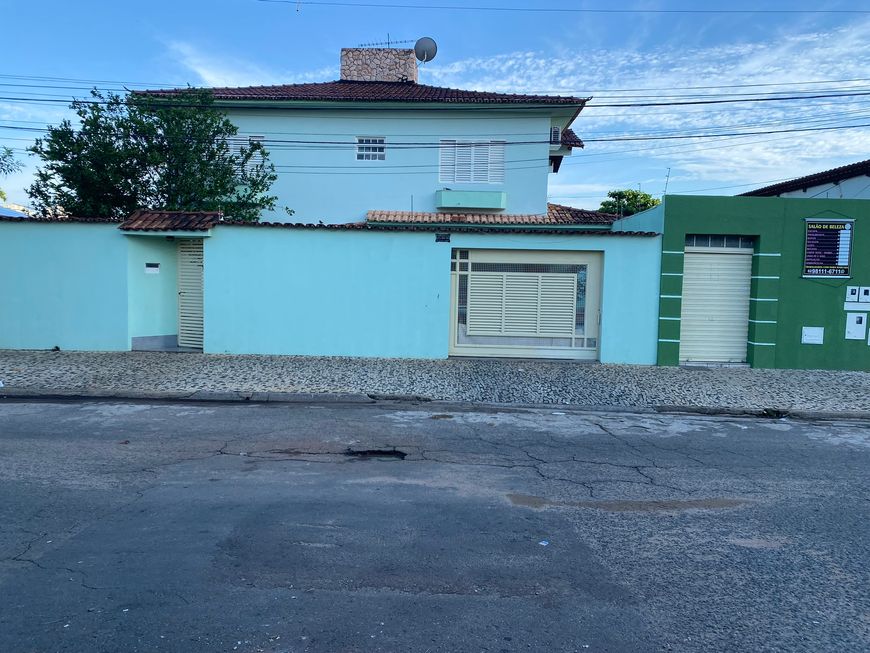Sobrado com 4 quartos, 293 m2, em Vila Fróes - Goiânia - GO