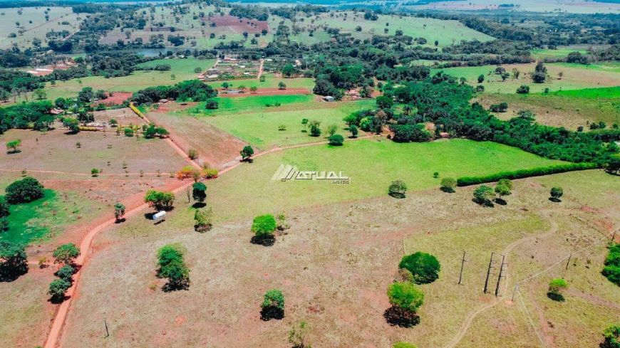 Oportunidade Única! Chácara de 2 Alqueires em Goiânia com Infraestrutura Completa