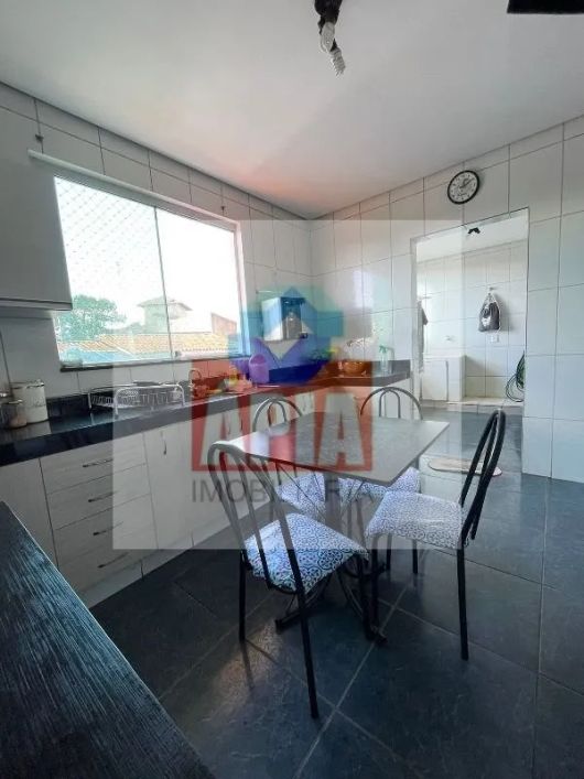 PRÉDIO INTEIRO RESIDENCIAL/COMERCIAL