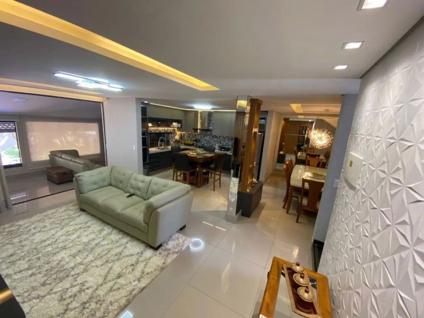 Sobrado à venda no Jardim Goiás com 200m² de área construída, área total do terreno 350m²