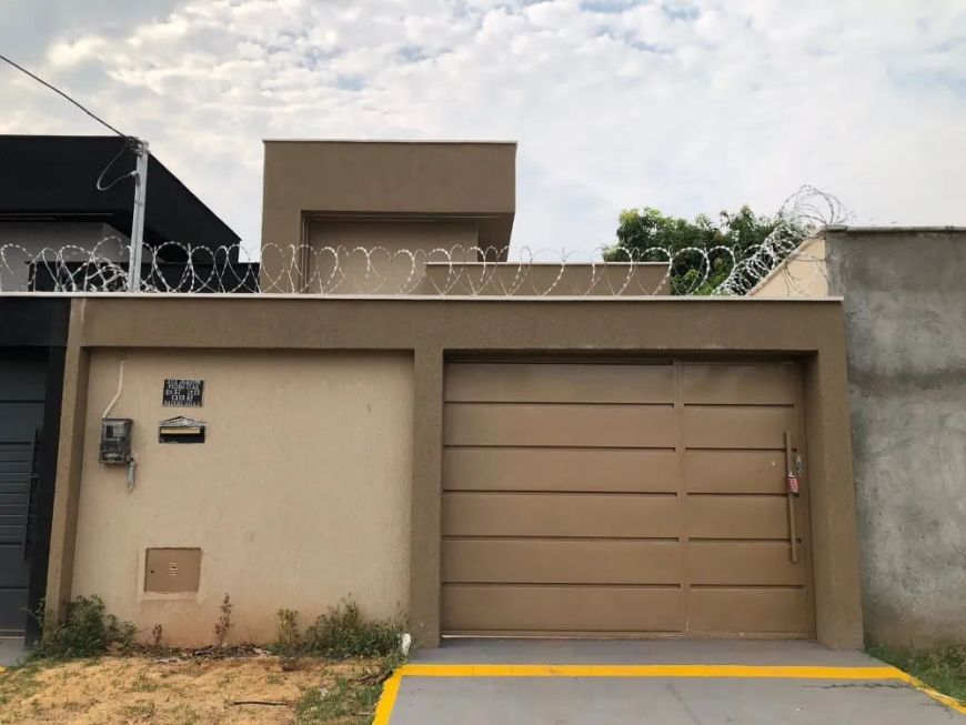 Casa a venda 3 quartos 1 suíte; 120,00m², Ótima localização e preço - Bairro Goiá 2 - Goiânia - GO