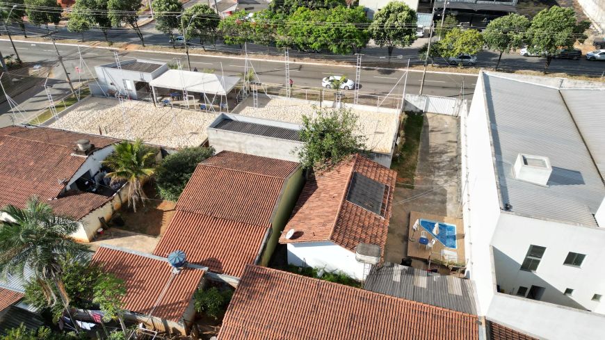 Lote a venda 1061m² com 1 casa ao lado no Setor Vila Rosa - Goiânia - GO