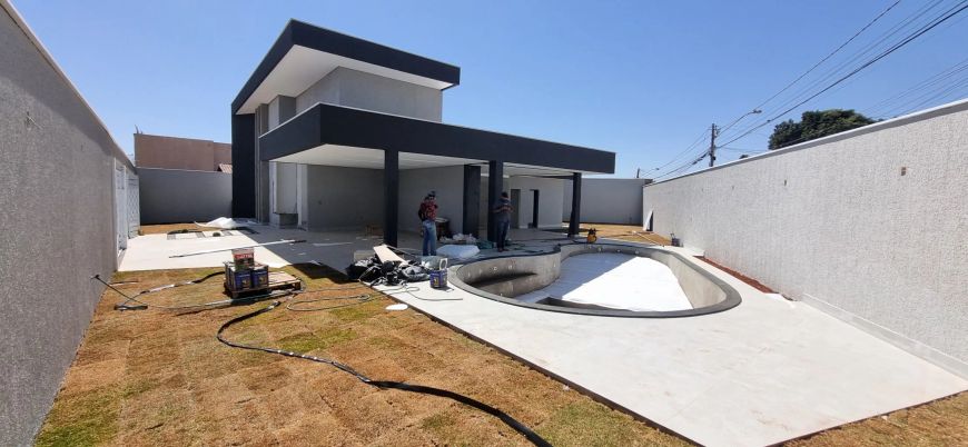 Casa nova de alto padrão comleta
