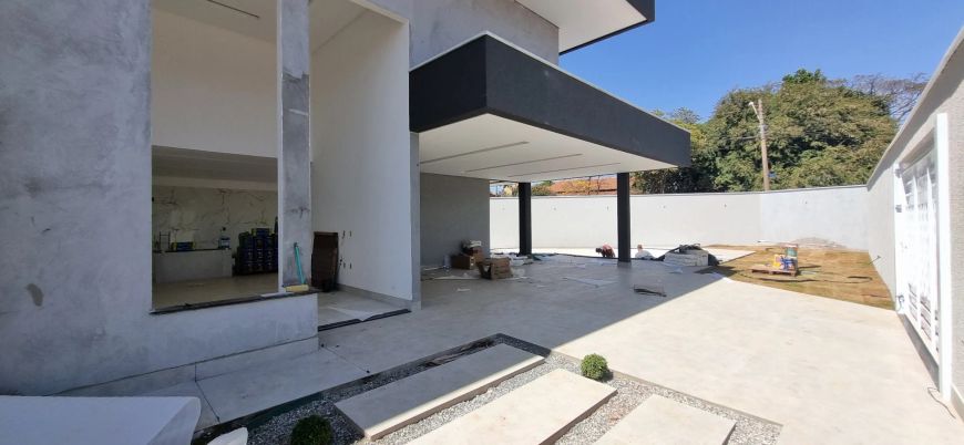 Casa nova de alto padrão comleta
