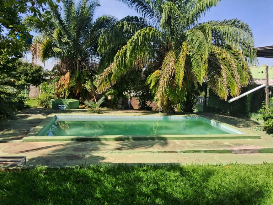 Área de 1469m2, proximo ao Shopping Passeio Águas, c/cozinha Industrial/piscina, ótima localização.