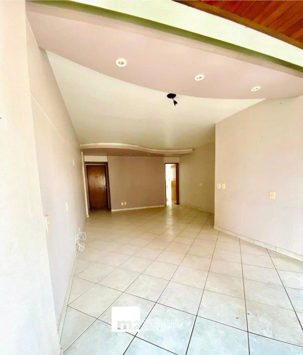 Apartamento no Setor Bueno com 4 quartos