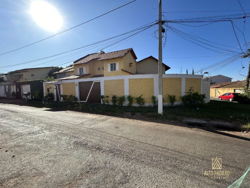 1014 -Sobrado com 3 suítes plenas, 6 vagas de garagens, à venda 189,02m² por R$ 595.000,00 no Jard