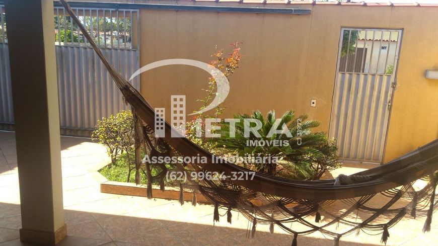 Casa para venda tem 200 metros quadrados com 3 quartos em Residencial Felicidade - Goiânia - GO