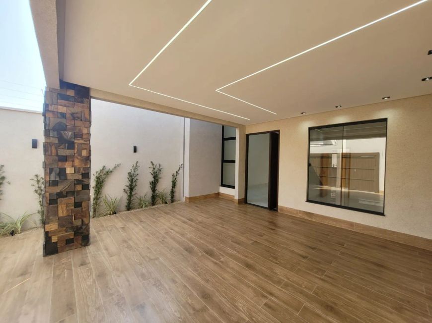 Casa Térrea para venda, Setor Goiânia 2 com 3 quartos e piscina