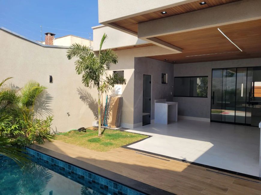 Casa Térrea para venda, Setor Goiânia 2 com 3 quartos e piscina