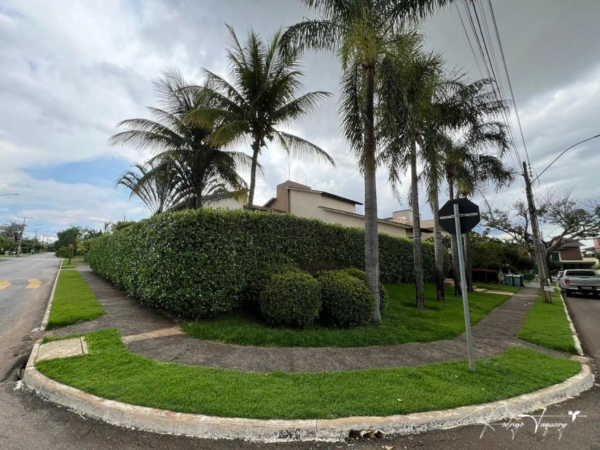 Sobrado em Condomínio no Portal do Sol 1 em Goiânia