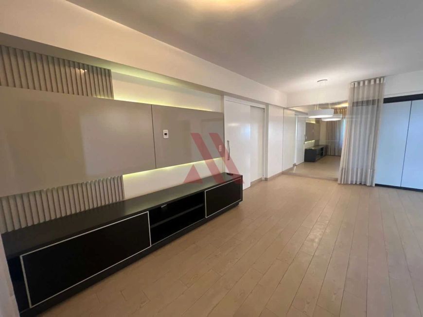 Apartamento a venda no Riviera dI venezia no Setor Jardim Goiás com 2 quartos e 1 suíte andar alto