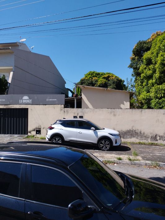 Esquina com 467m e outro com 340m