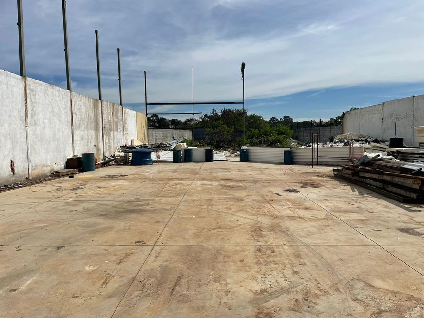 Lote/Terreno para venda tem 2700 metros quadrados em Setor Maria Rosa - Goiânia - GO