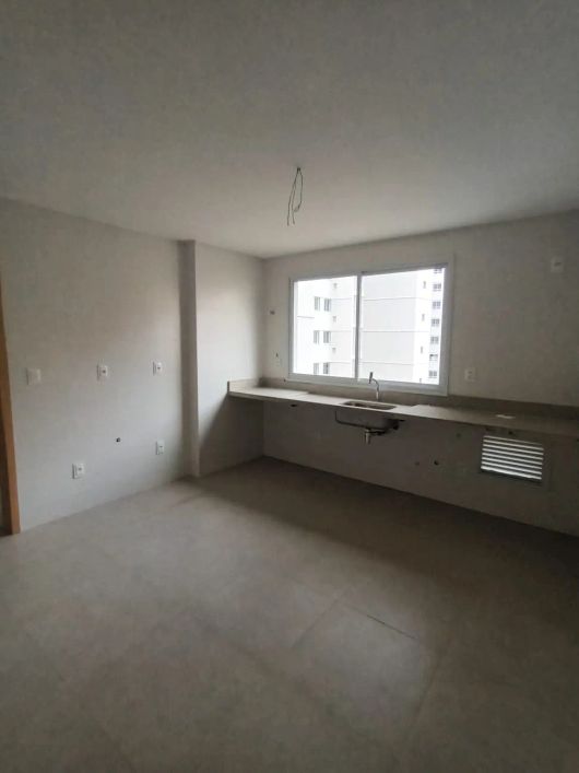 APARTAMENTO SETOR BUENO 3 SUÍTES E 3 VAGAS 156M2