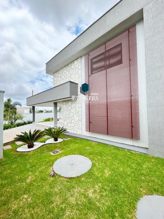 Oportunidade | Jardins Madrid | Sobrado 4 suítes | Piscina com cascata | 4 vagas | 551m²