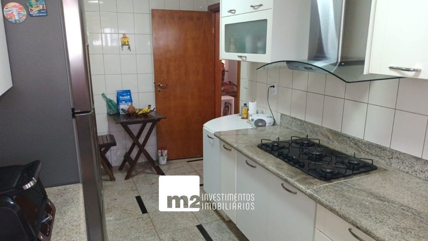 Apartamento no Setor Bueno com 3 quartos