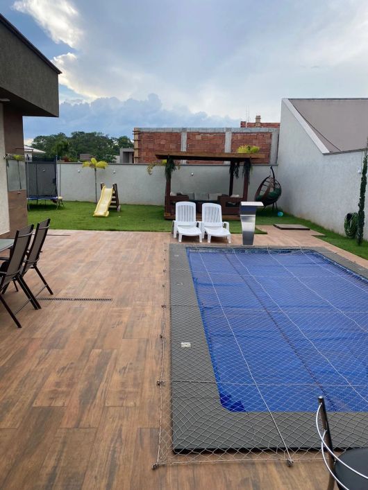 Oportunidade Casa Térrea no Condomínio do Lago para Venda ou Aluguel