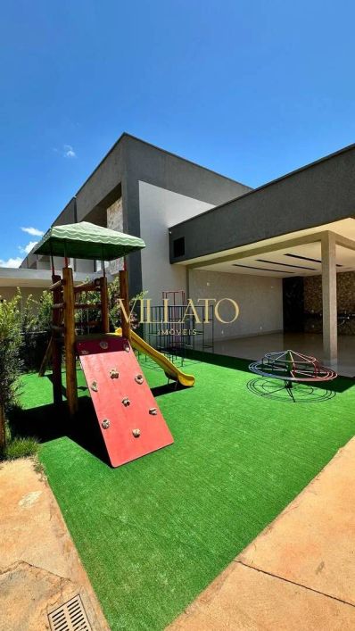 LINDOS SOBRADOS 3Q C/ SUÍTE - POUCOS MINUTOS DO PORTAL SHOPPING