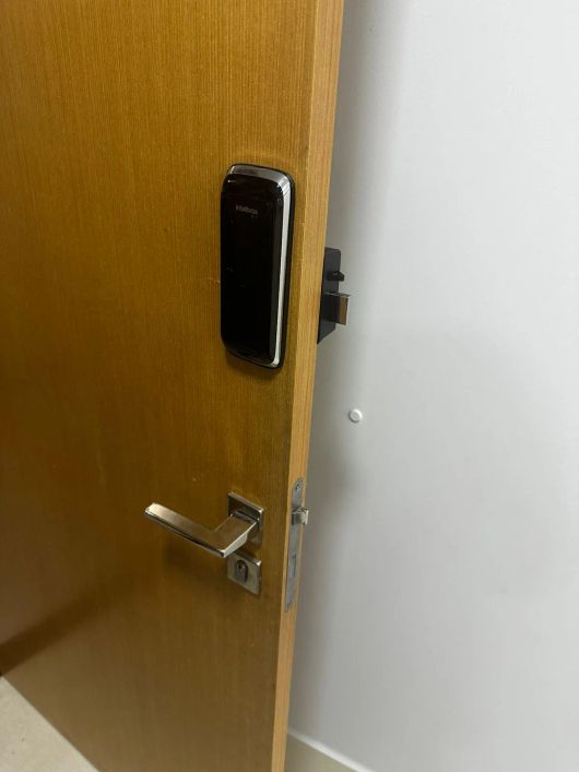 Alugo Sala comercial com 38m², no Setor Bueno - Goiânia - GO