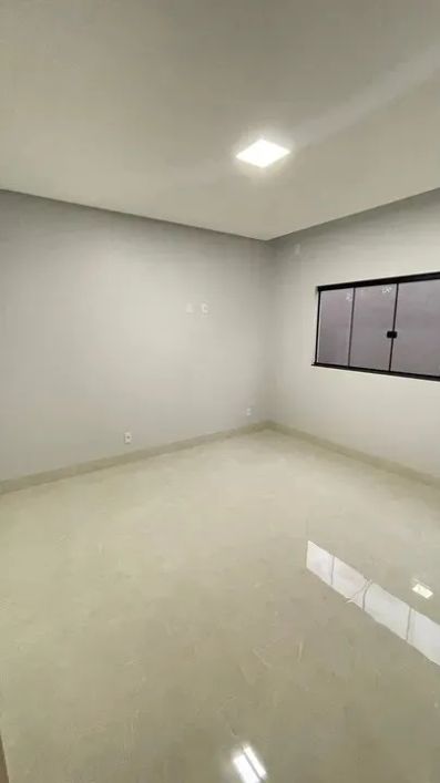 Casa sozinha no lote no setor Nossa Morada, proximo ao Residencial Alice Barbosa e UFG, oportunidade