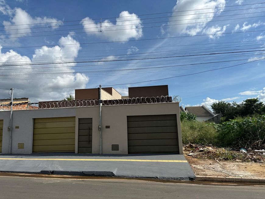 Imóvel para venda possui 72 metros quadrados com 2 quartos em Jardim Itaipu - Goiânia - GO