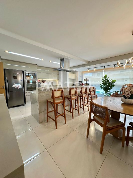Apartamento com 126 m², com 3 suítes no Jardim Goiás